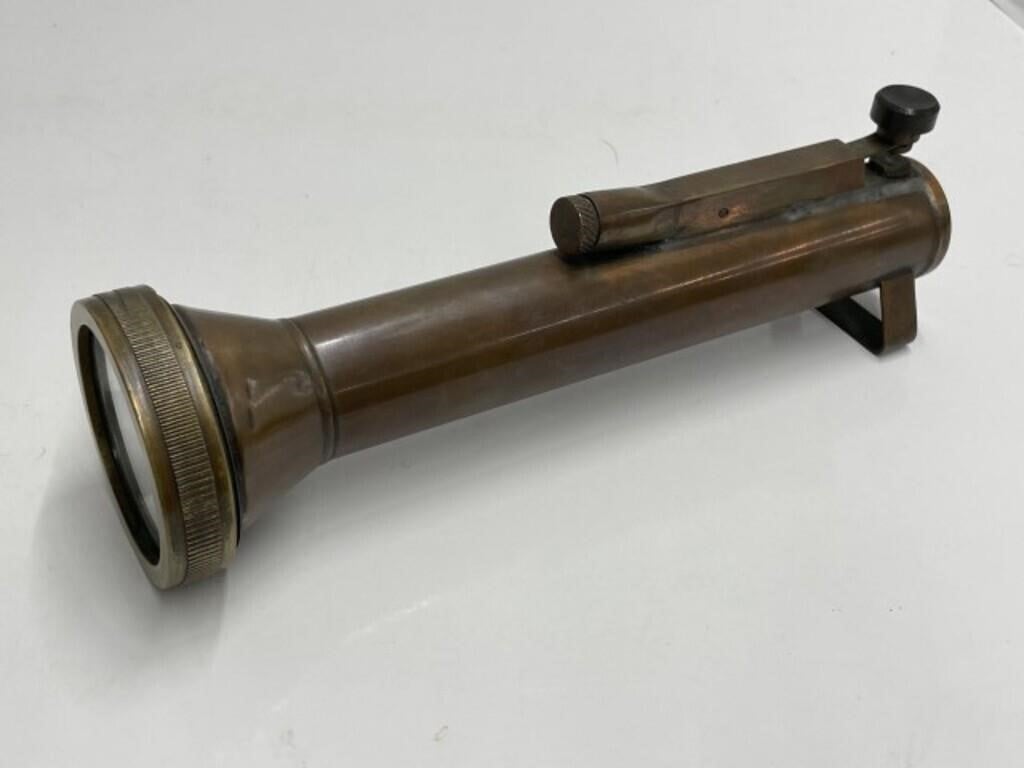https://auctionsontario.ca/wp-content/uploads/2024/02/vintage-copper-brass-navy-signal-light-1-1.jpg
