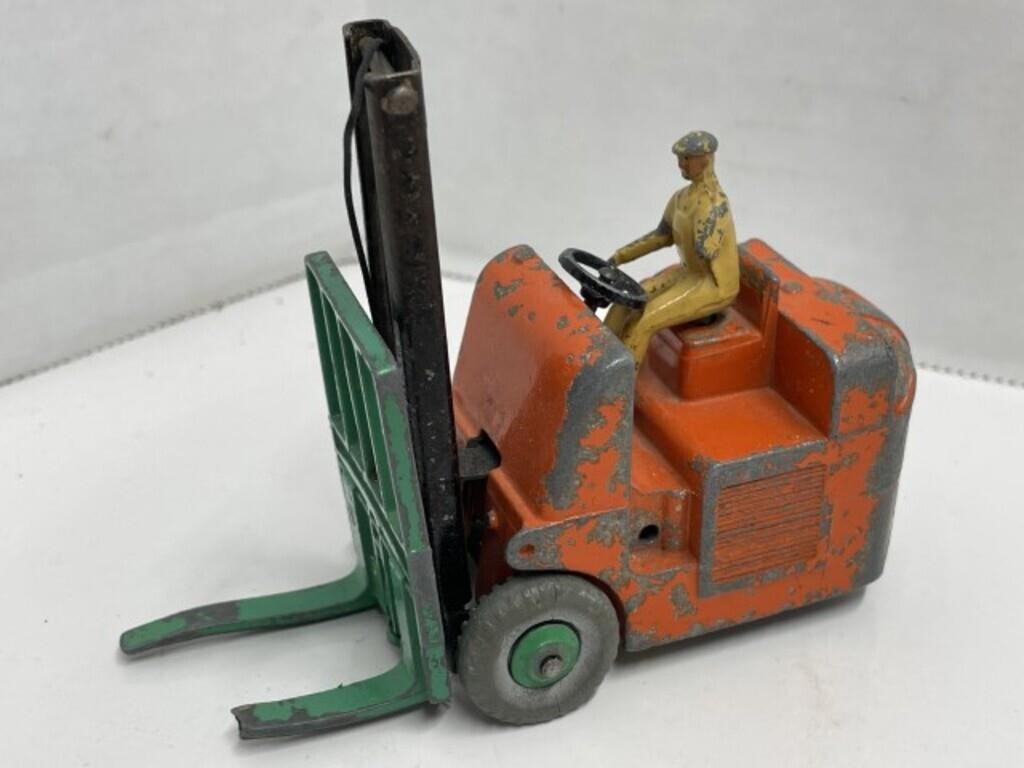 Vintage Dinky Toys - Conveyancer and Forklift - AuctionsOntario.ca