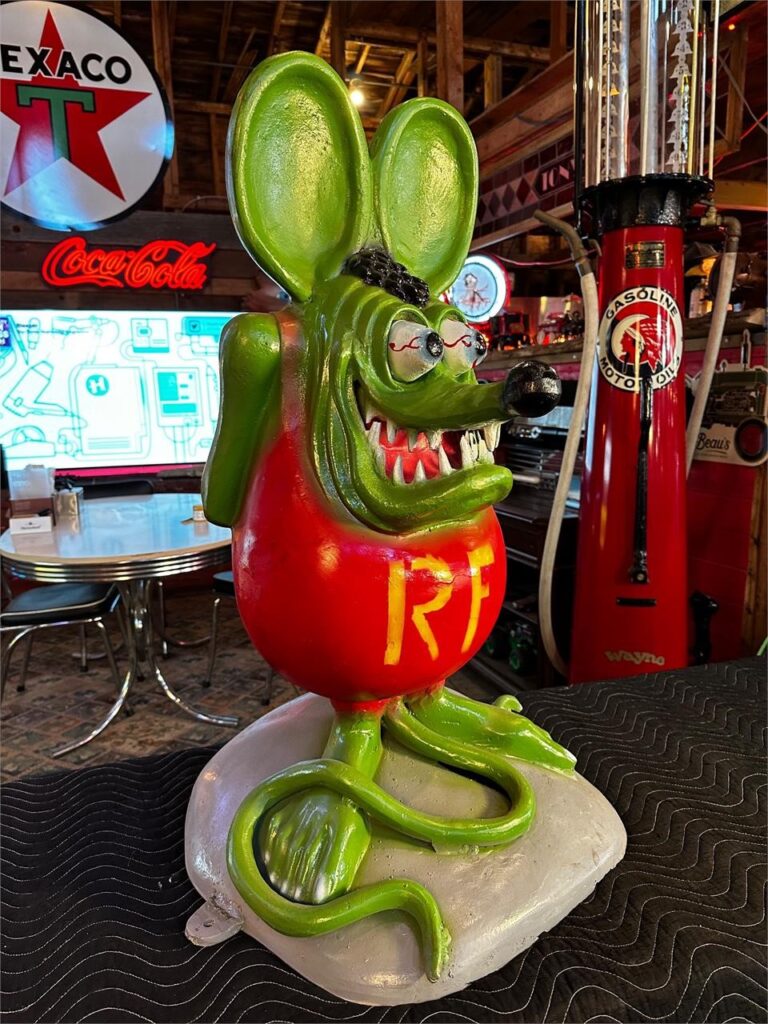 Ft Tall Cast Aluminum Rat Fink Statue Auctionsontario Ca