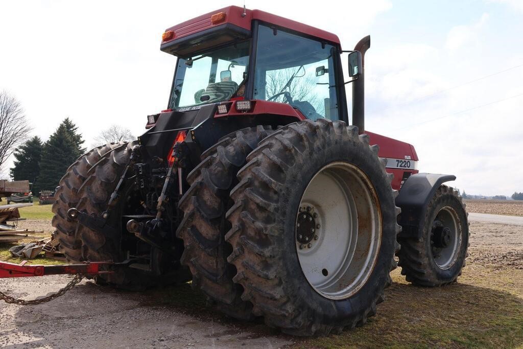 CASE IH 7220 MAGNUM MFWD TRACTOR - AuctionsOntario.ca